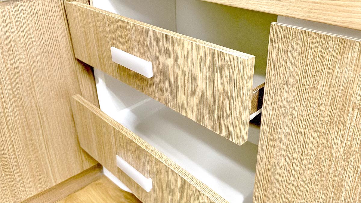 Cabinet With Pull Out Shelves