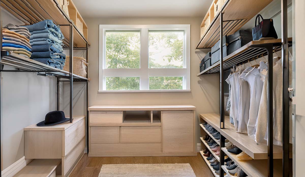 Organized Closet Space With Shelves